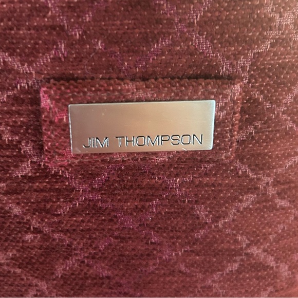 Jim Thompson handbag - red fabric with tie closure. Amazing condition! - Picture 4 of 4